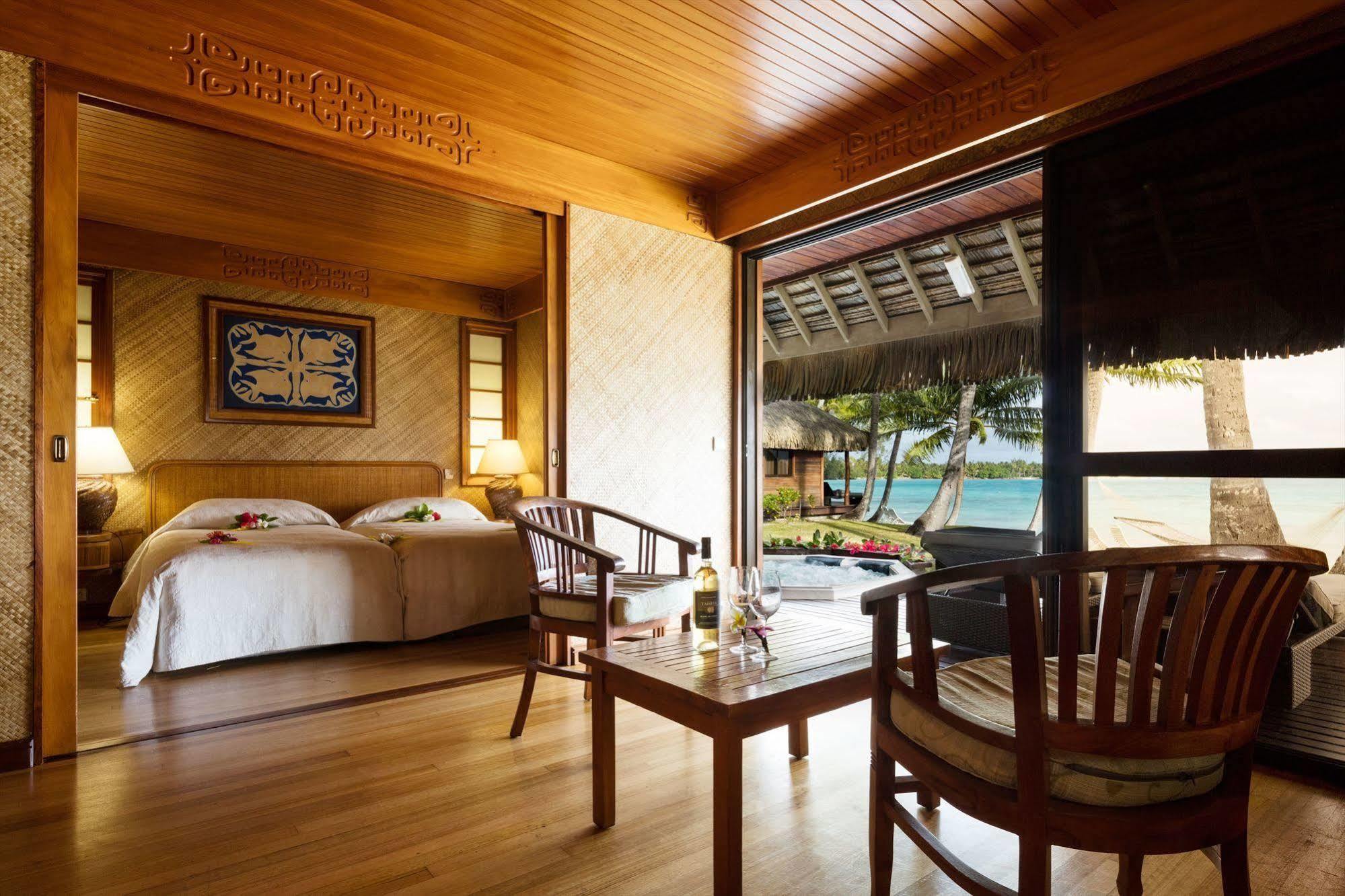 Hotel Kia Ora Resort & Spa Avatoru Exterior photo